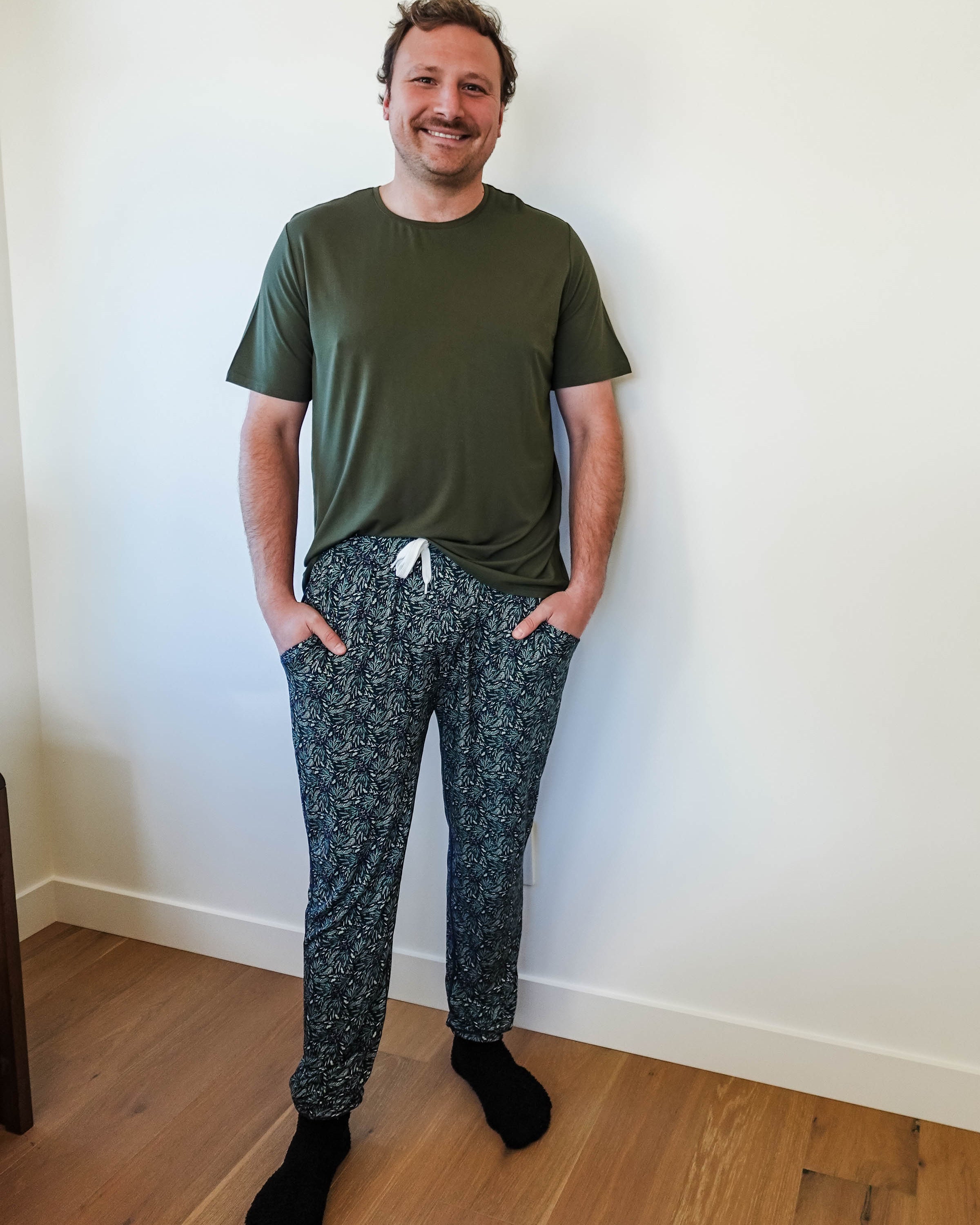 men's mistletoe print holiday jogger in bamboo by Bob's Sleepwear Co