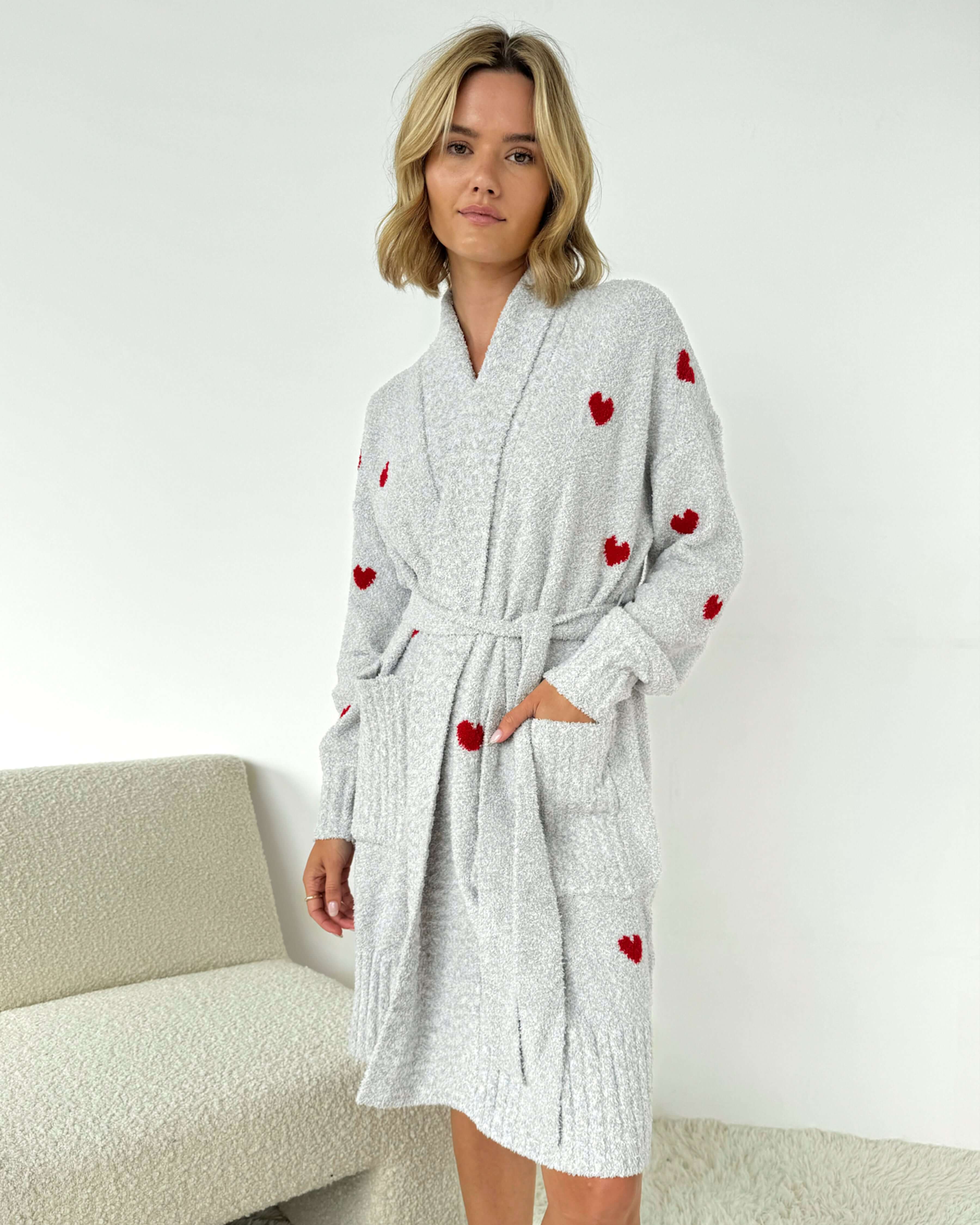 Model wearing the Pomona Fuzzy Yarn Robe Splendid in gray with red hearts