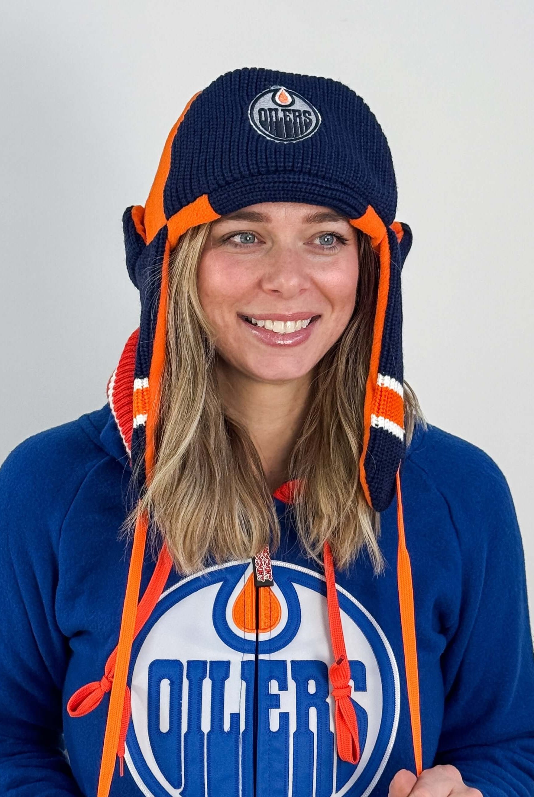 picture of knit side Oilers NHL Reversible Unisex Trapper Hat Toque | Hockey Sockey