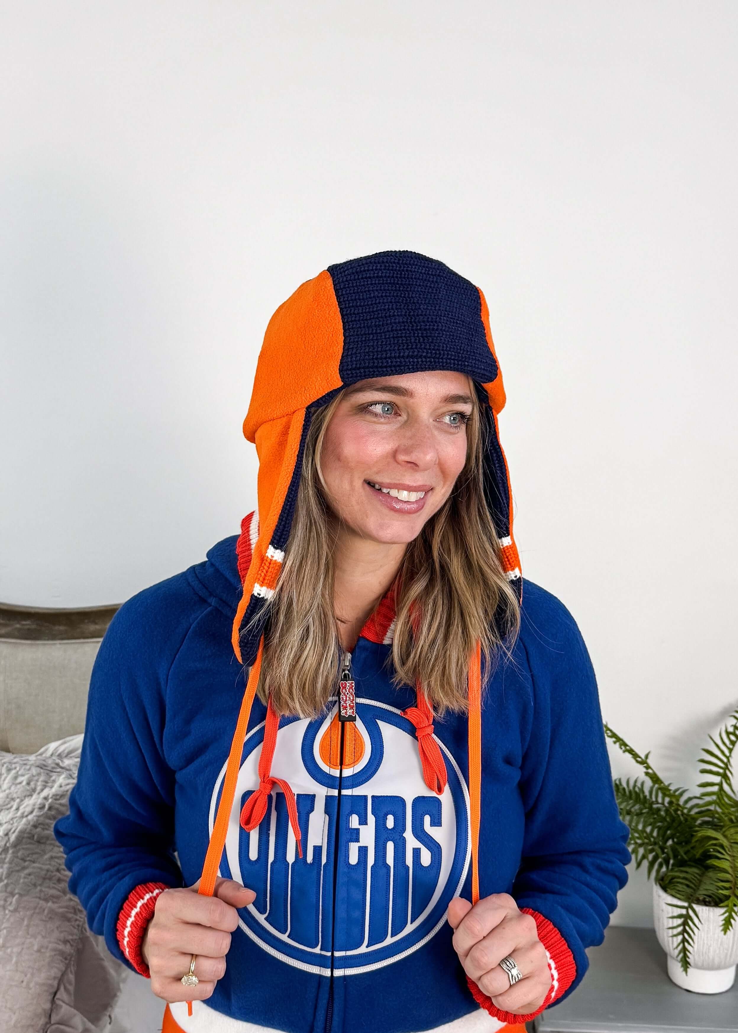 reverse side picture Oilers NHL Reversible Unisex Trapper Hat Toque | Hockey Sockey