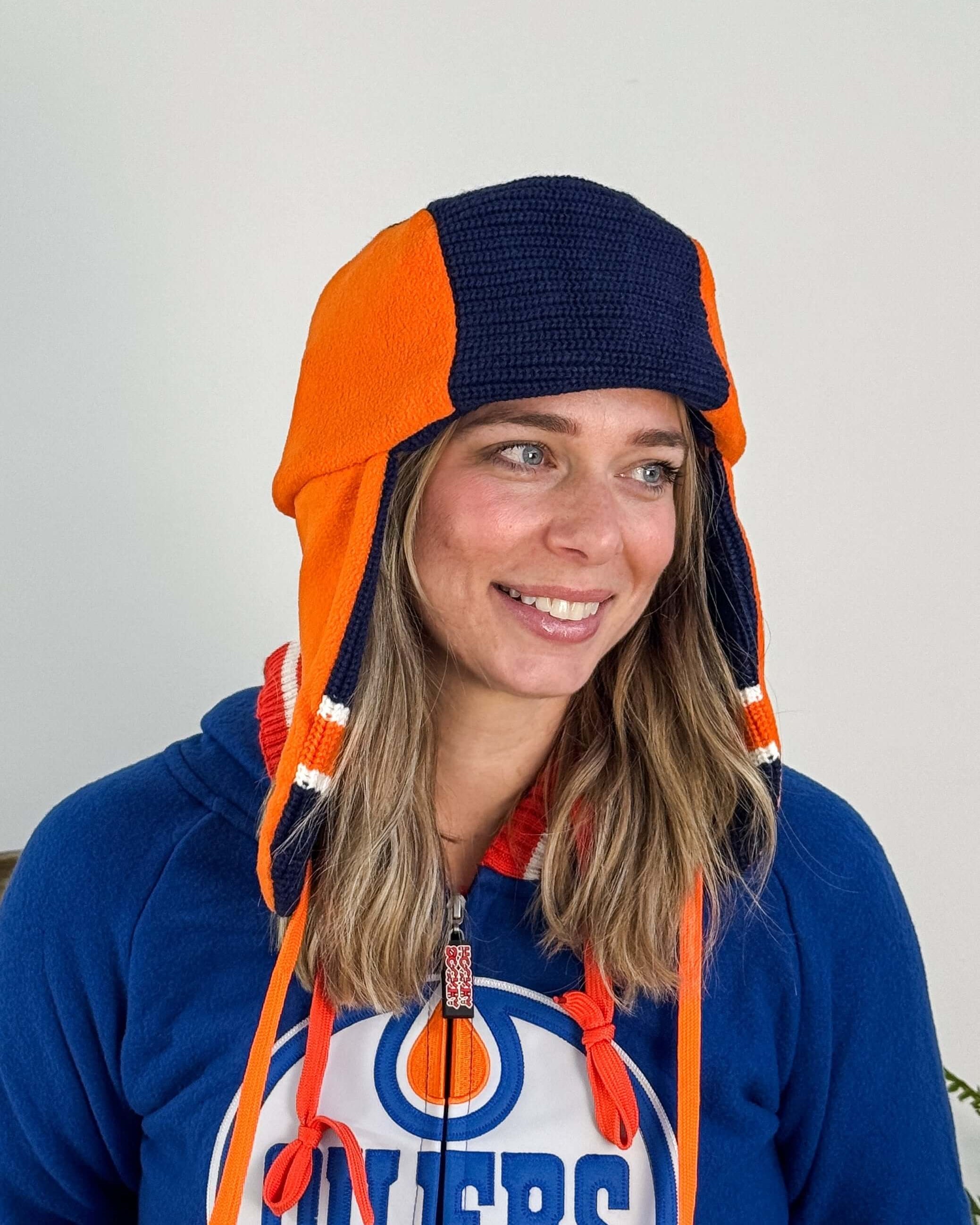 picture of fleece side Oilers NHL Reversible Unisex Trapper Hat Toque | Hockey Sockey