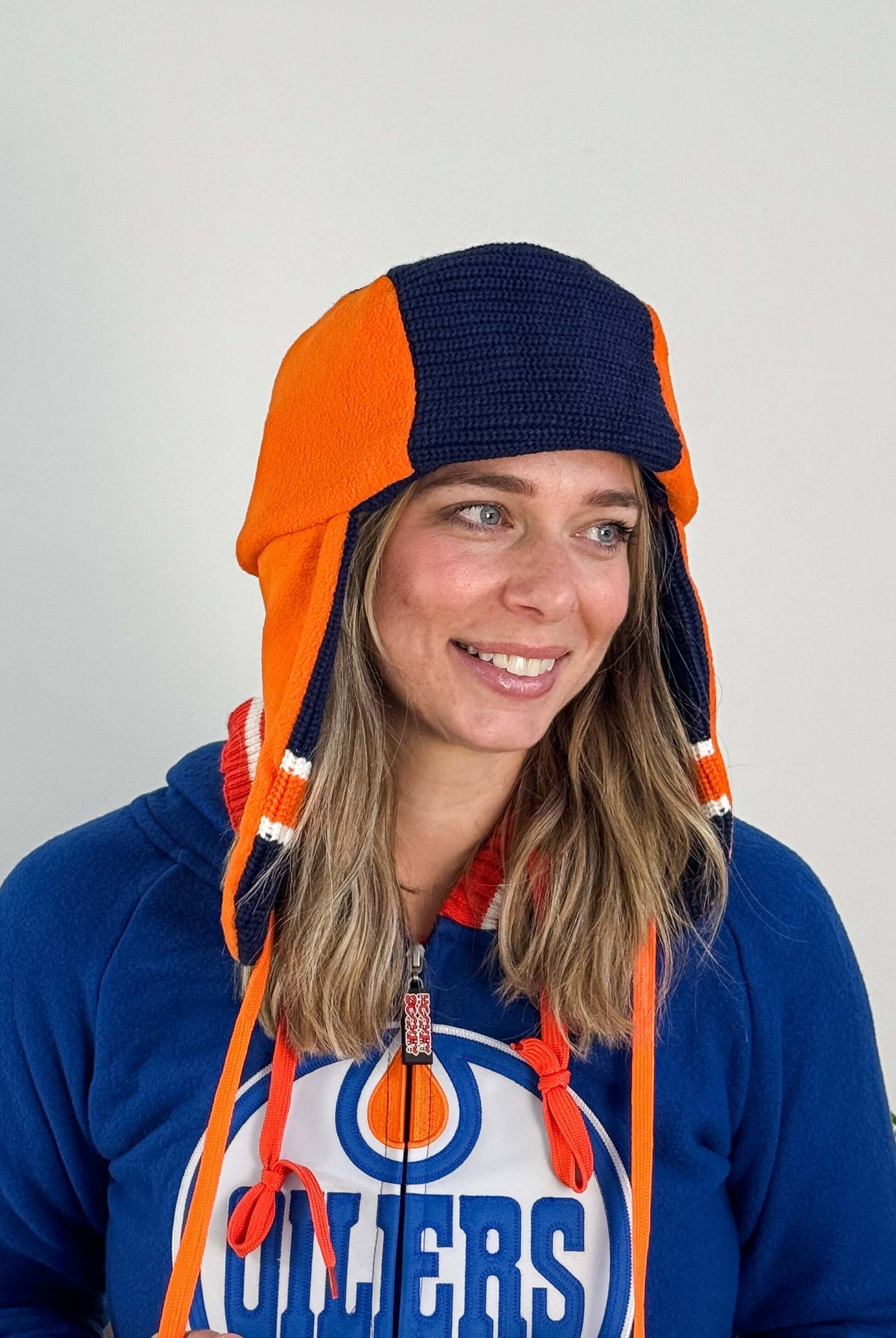 picture of fleece side Oilers NHL Reversible Unisex Trapper Hat Toque | Hockey Sockey