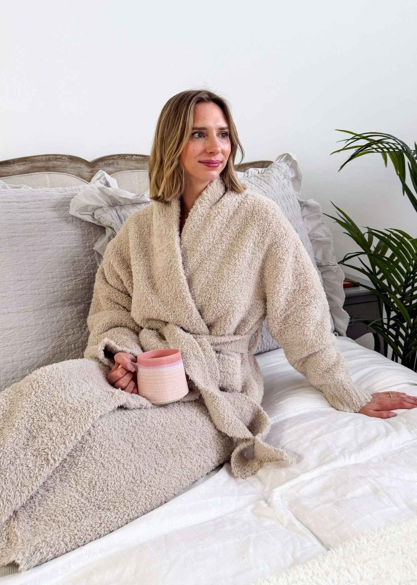 Sand Beige Chenille Cloud Spa Robe – Plush Stretch Robe with Pockets