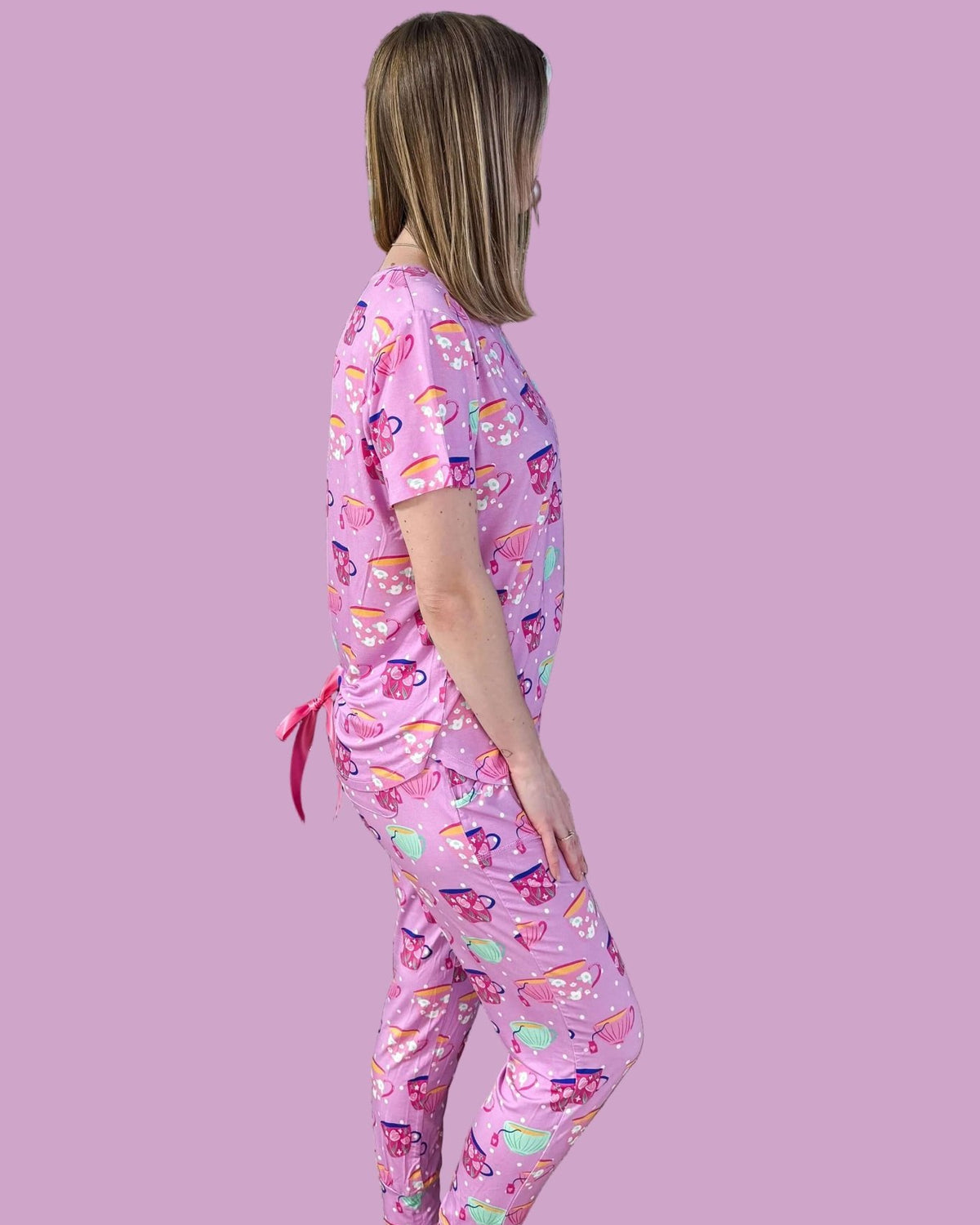 Georgia Rylan Sips & Snooze Tee & Jogger Bamboo Lounge Set showing side view