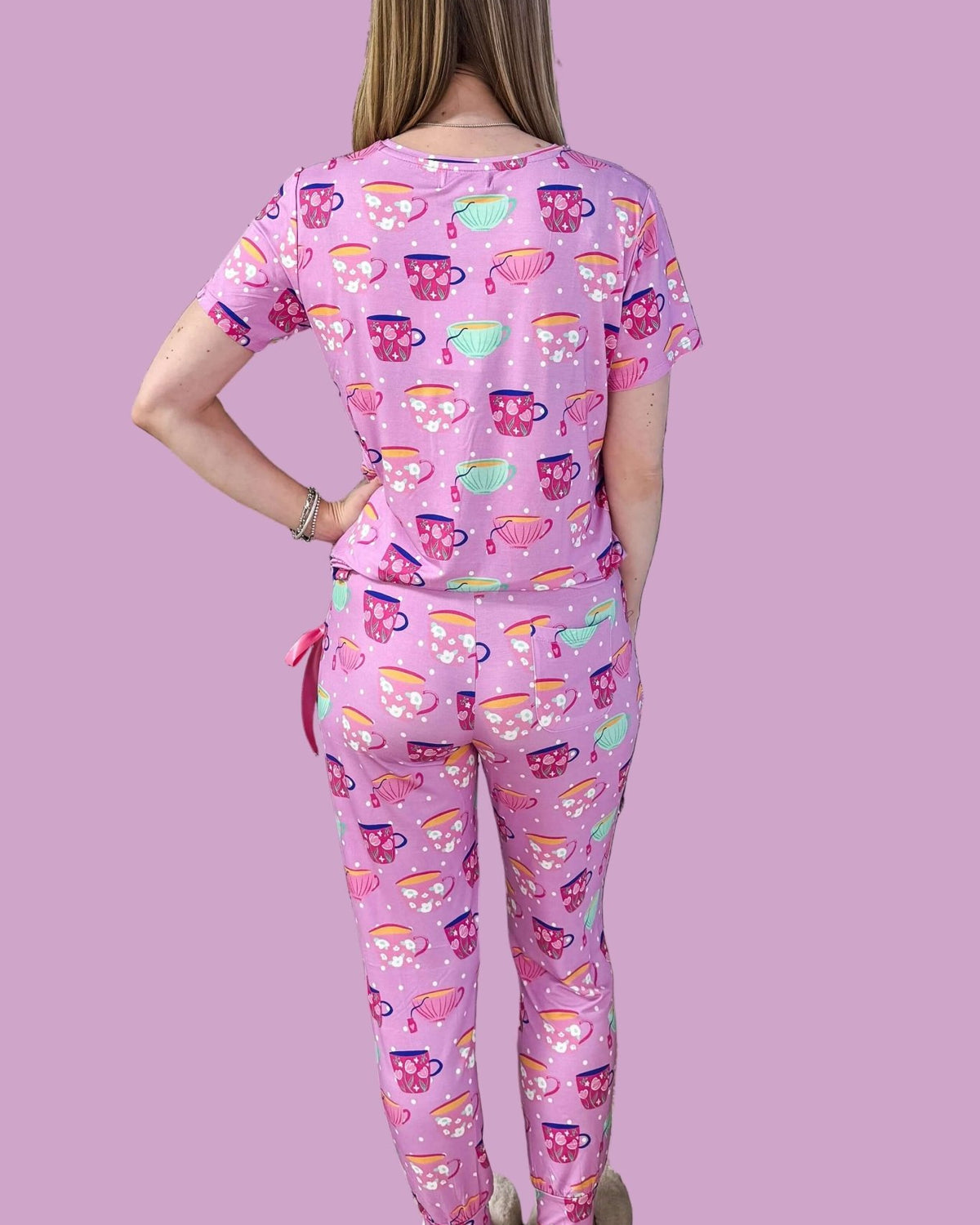 Georgia Rylan Sips & Snooze Tee & Jogger Bamboo Lounge Set showing back view on model
