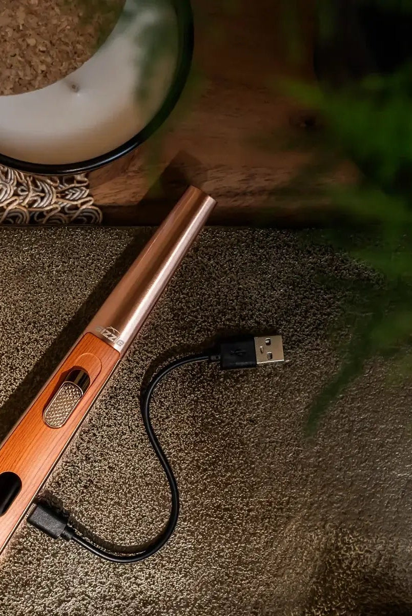 all-groups sizzle lux usb lighter Sizzle LUX USB Rechargeable Plasma Arc Lighter | Black, Walnut or Oak Wood Grain