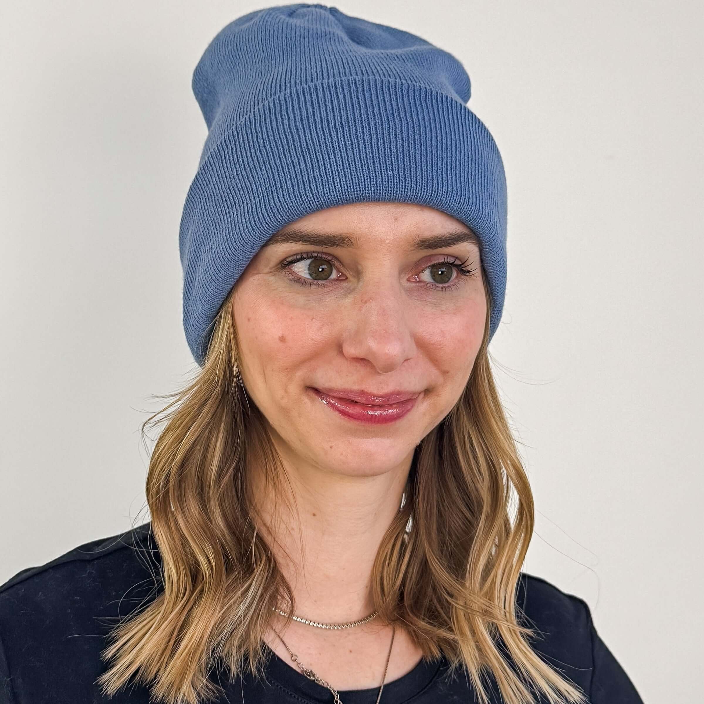blue unisex knit sold beanie toque for winter by Gertex