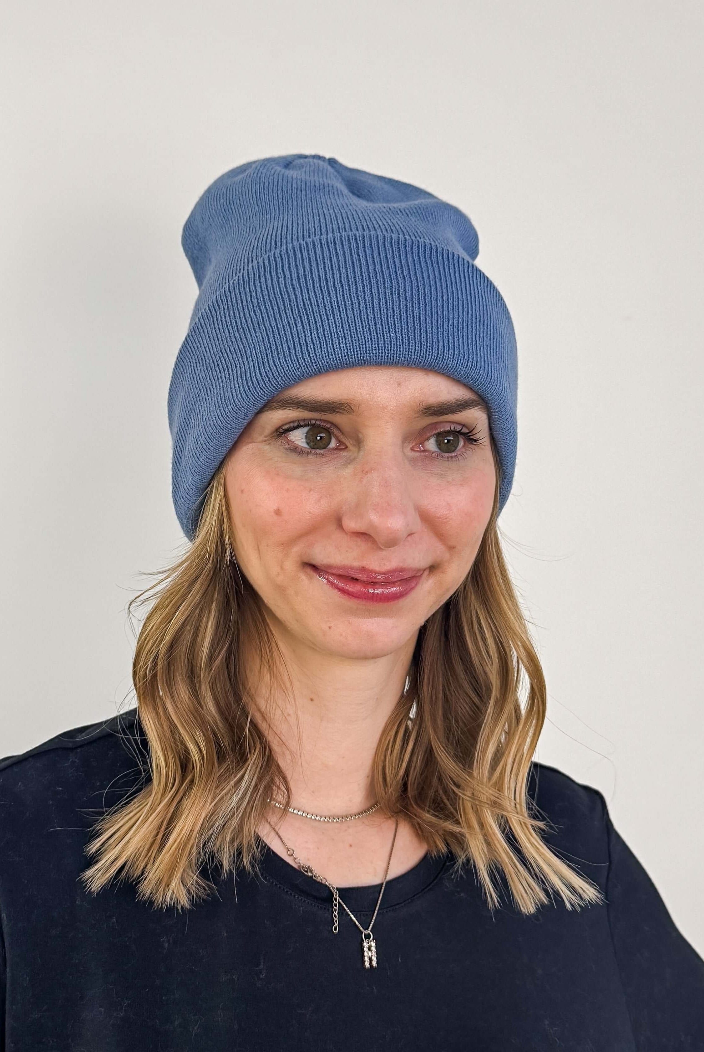 blue unisex knit sold beanie toque for winter by Gertex