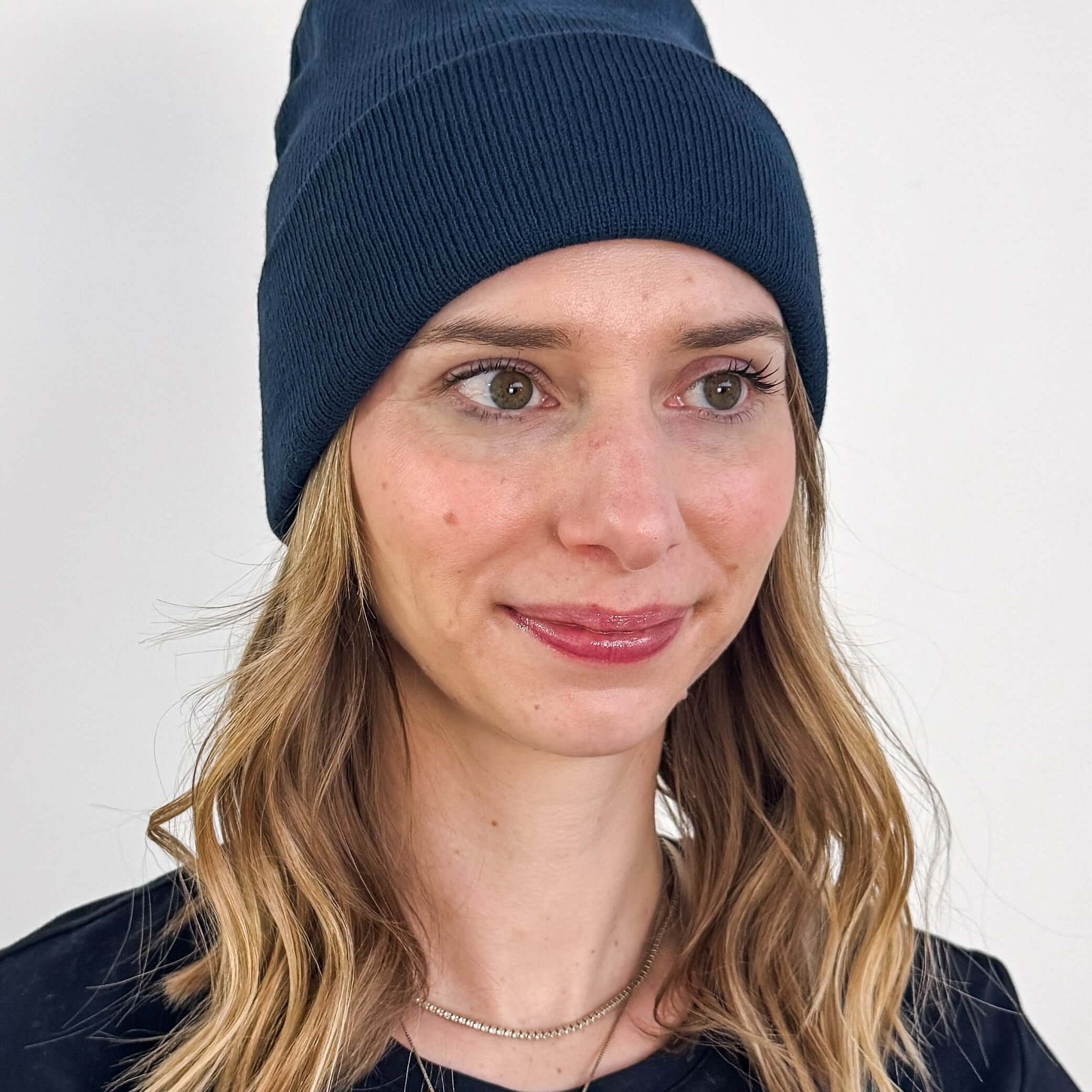 navy unisex knit sold beanie toque for winter by Gertex
