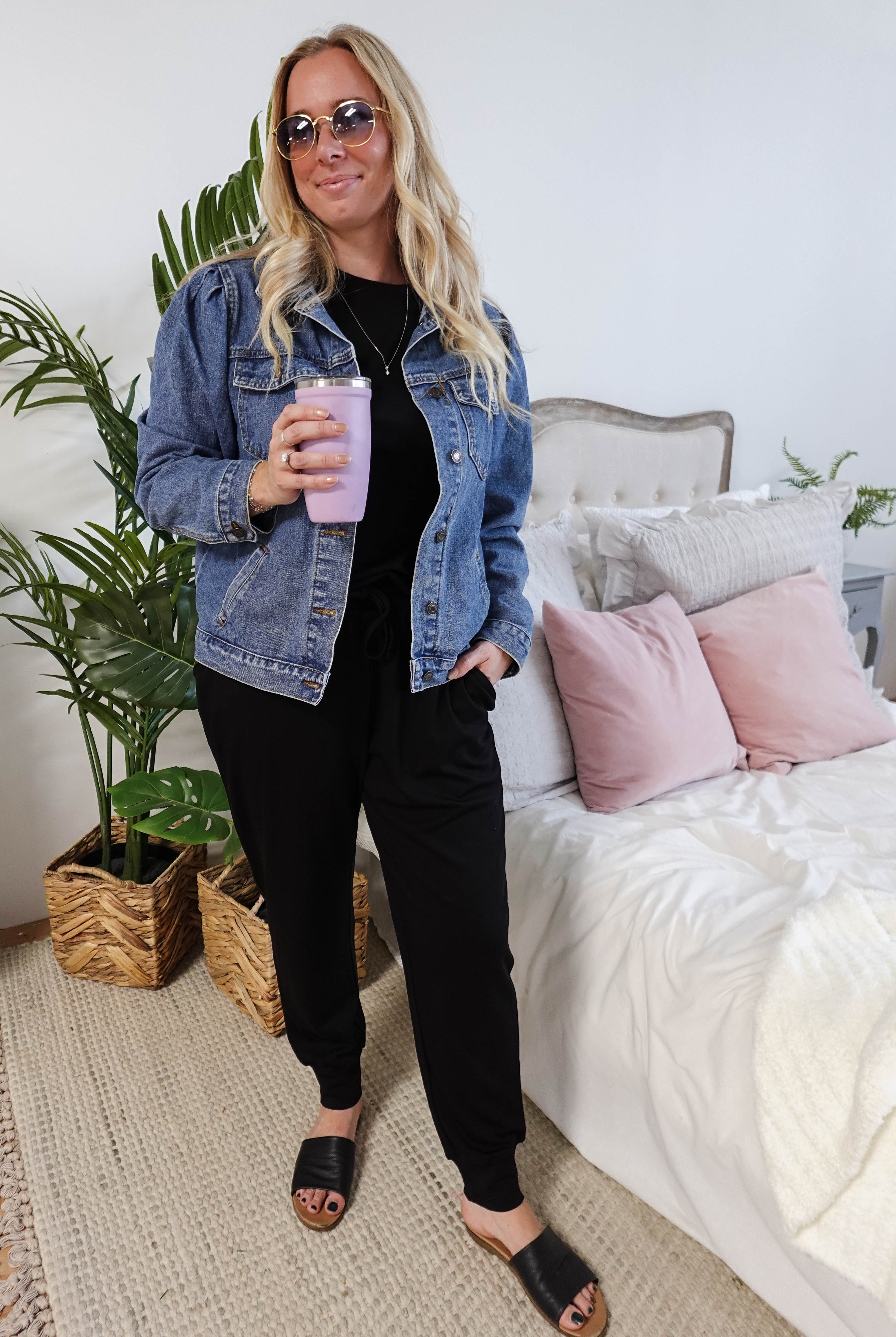 women's black lounge set with long sleeve top and jogger MIRANDA NIC Bamboo Blend