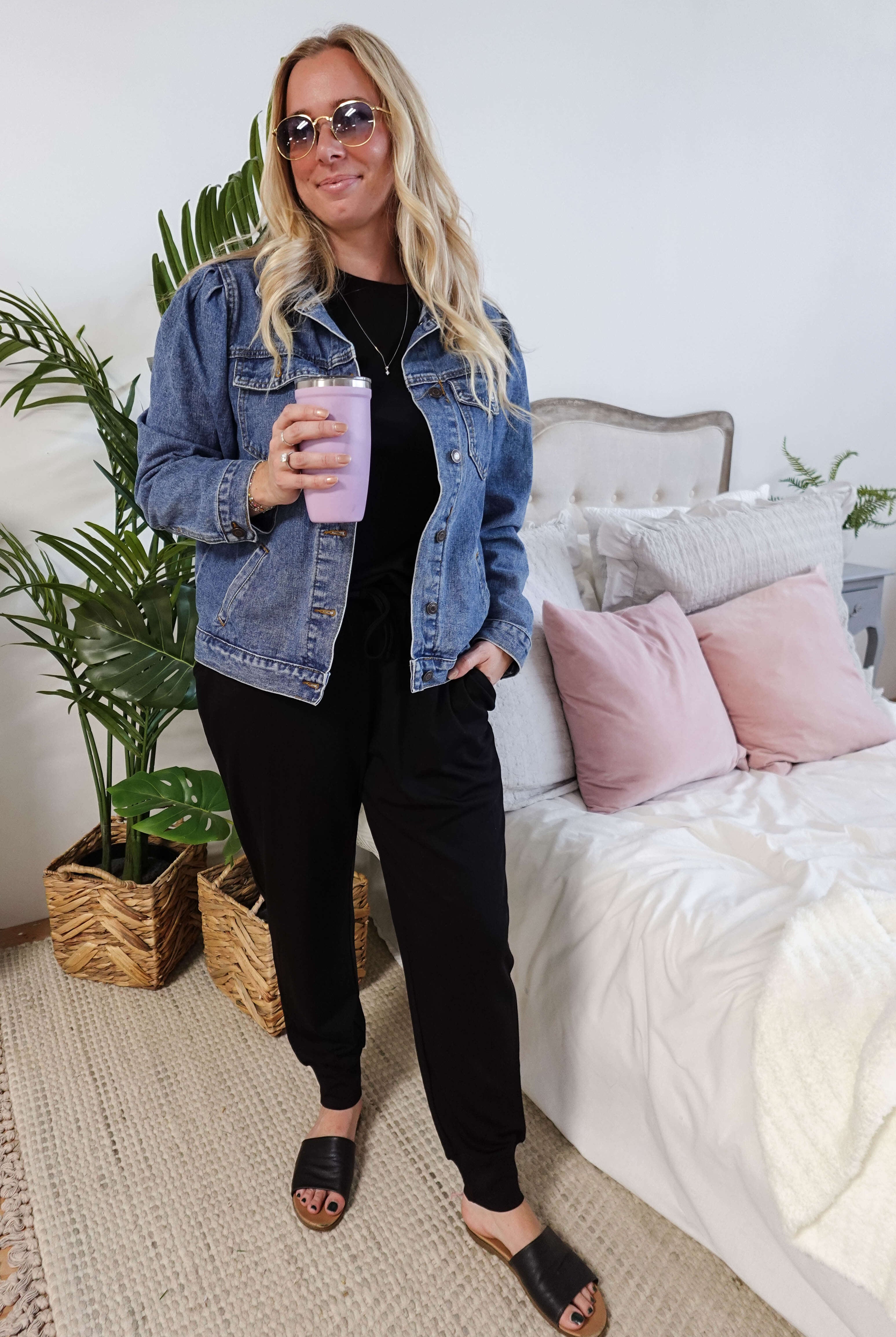 women's black lounge set with long sleeve top and jogger MIRANDA NIC Bamboo Blend