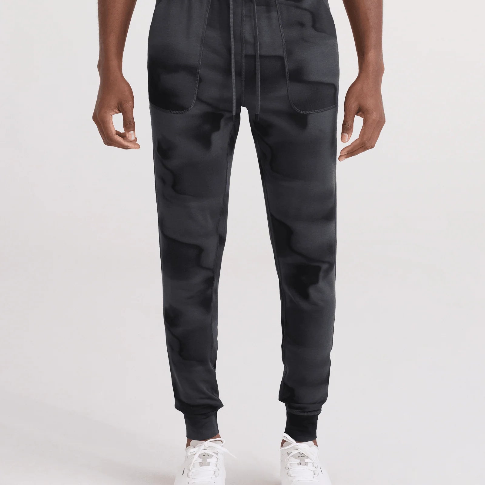 men's 3six five jogger sweatpant in vapour by Saxx