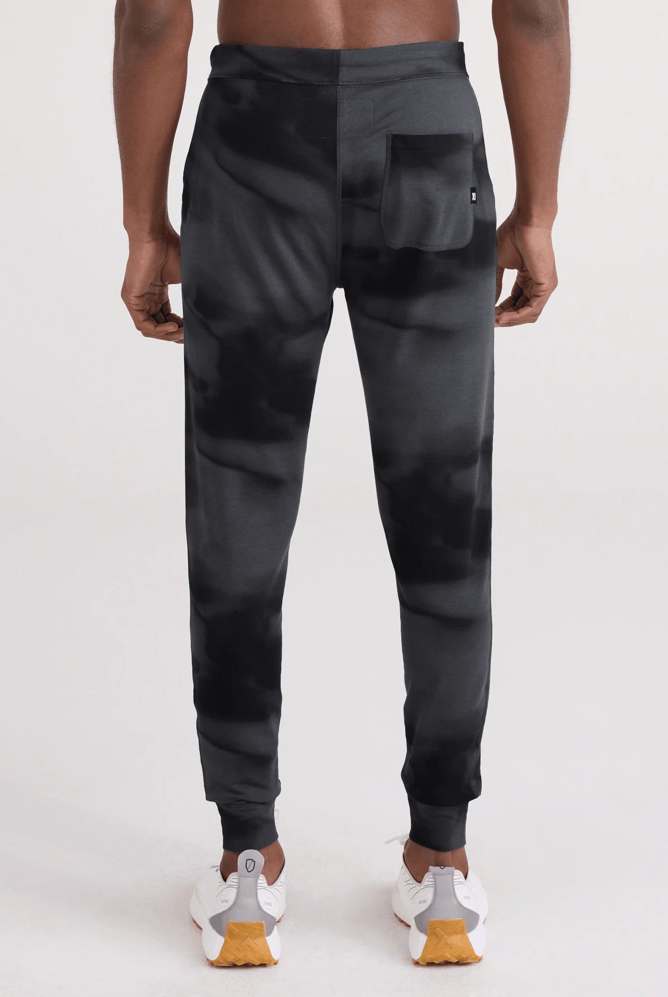 men's 3six five jogger sweatpant in vapour by Saxx