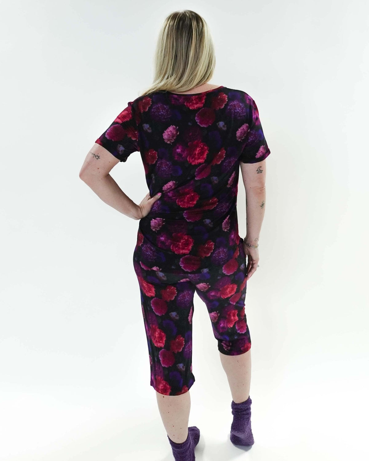 Winter Blossom Print Tee & Capri Bamboo PJ Set model shows back view