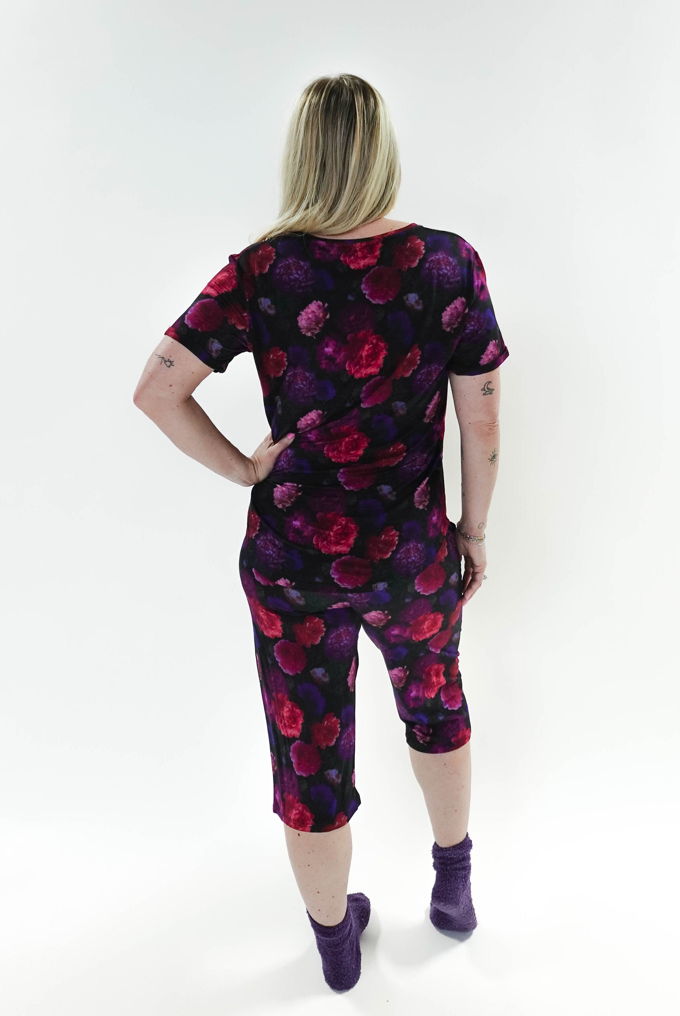 Winter Blossom Print Tee & Capri Bamboo PJ Set model shows back view