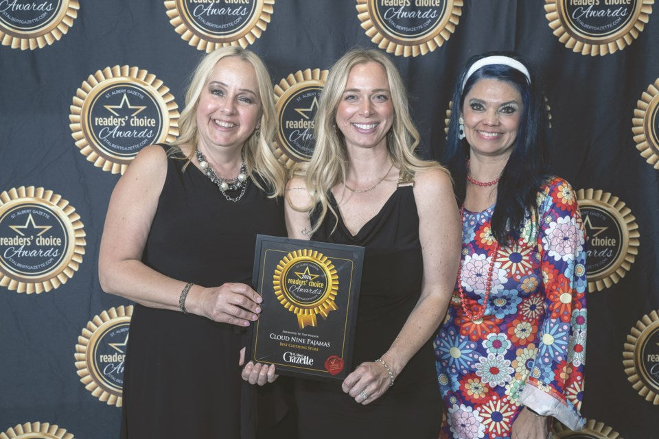 Shawna (Left) and Robyn (Middle) Accept their St. Albert Gazette Reader's Choice Award