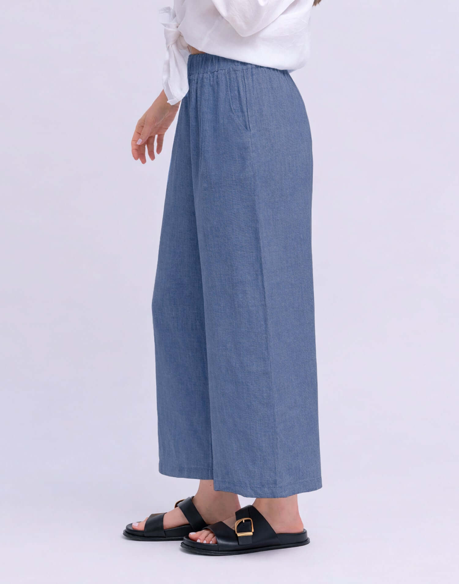 YOGA JEANS Sofia Linen Wide Leg Pant model side view, showcasing sustainable fashion and relaxed style.