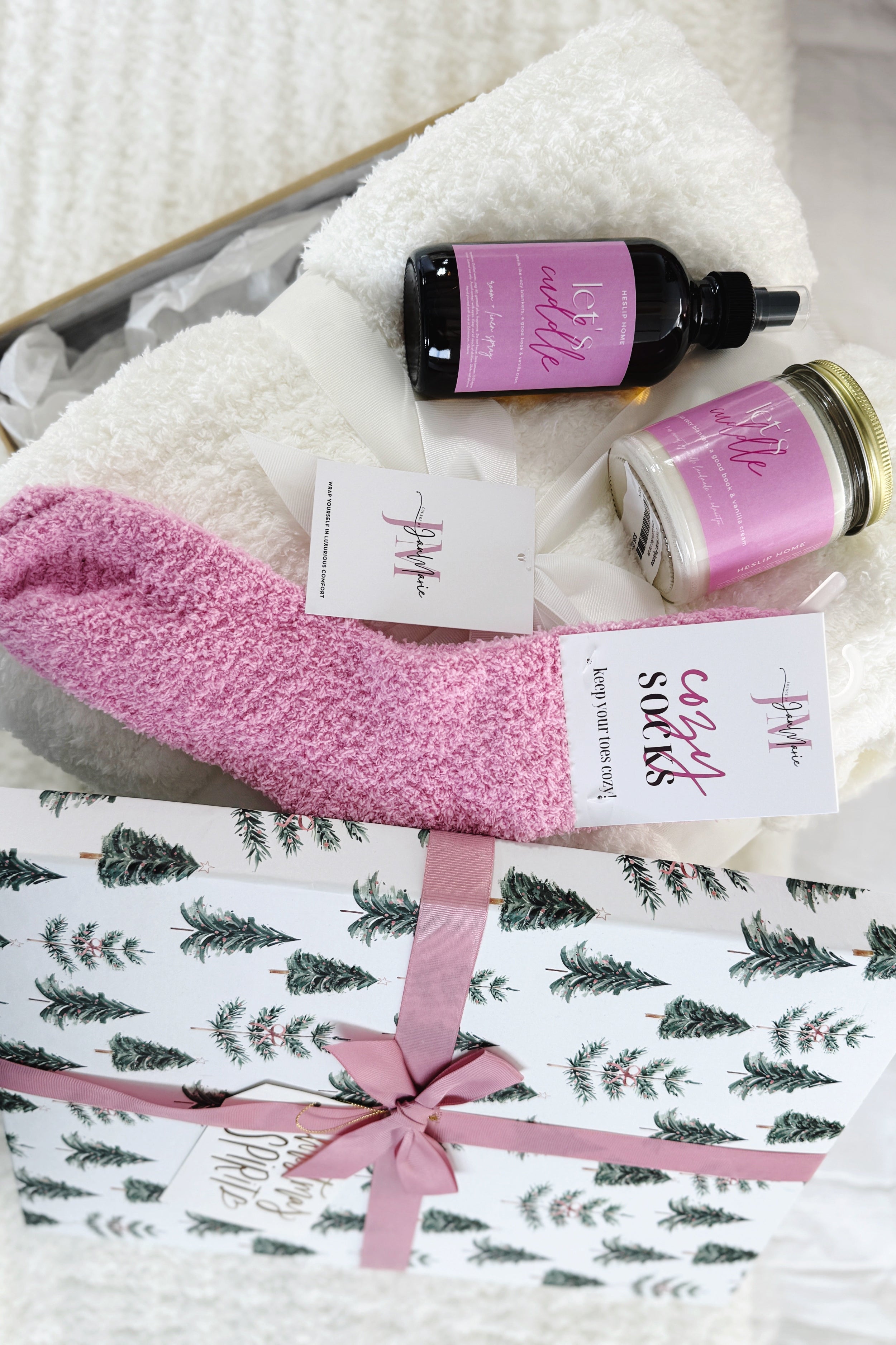 The Cuddle Bug Gift Set | Cozy Cabin Blanket, Socks & Let's Cuddle Scent Collection
