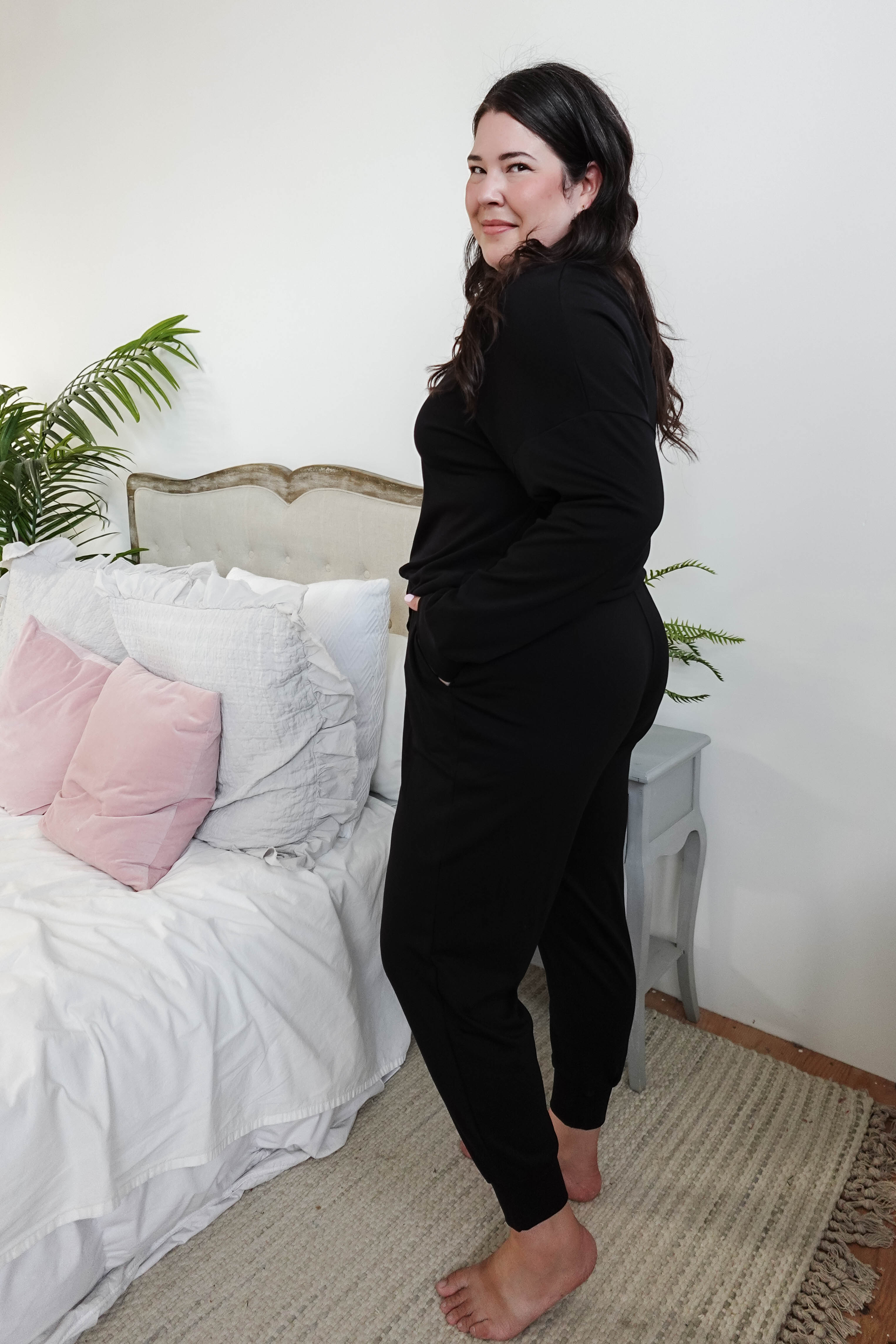  women's black lounge set with long sleeve top and jogger MIRANDA NIC Bamboo Blend