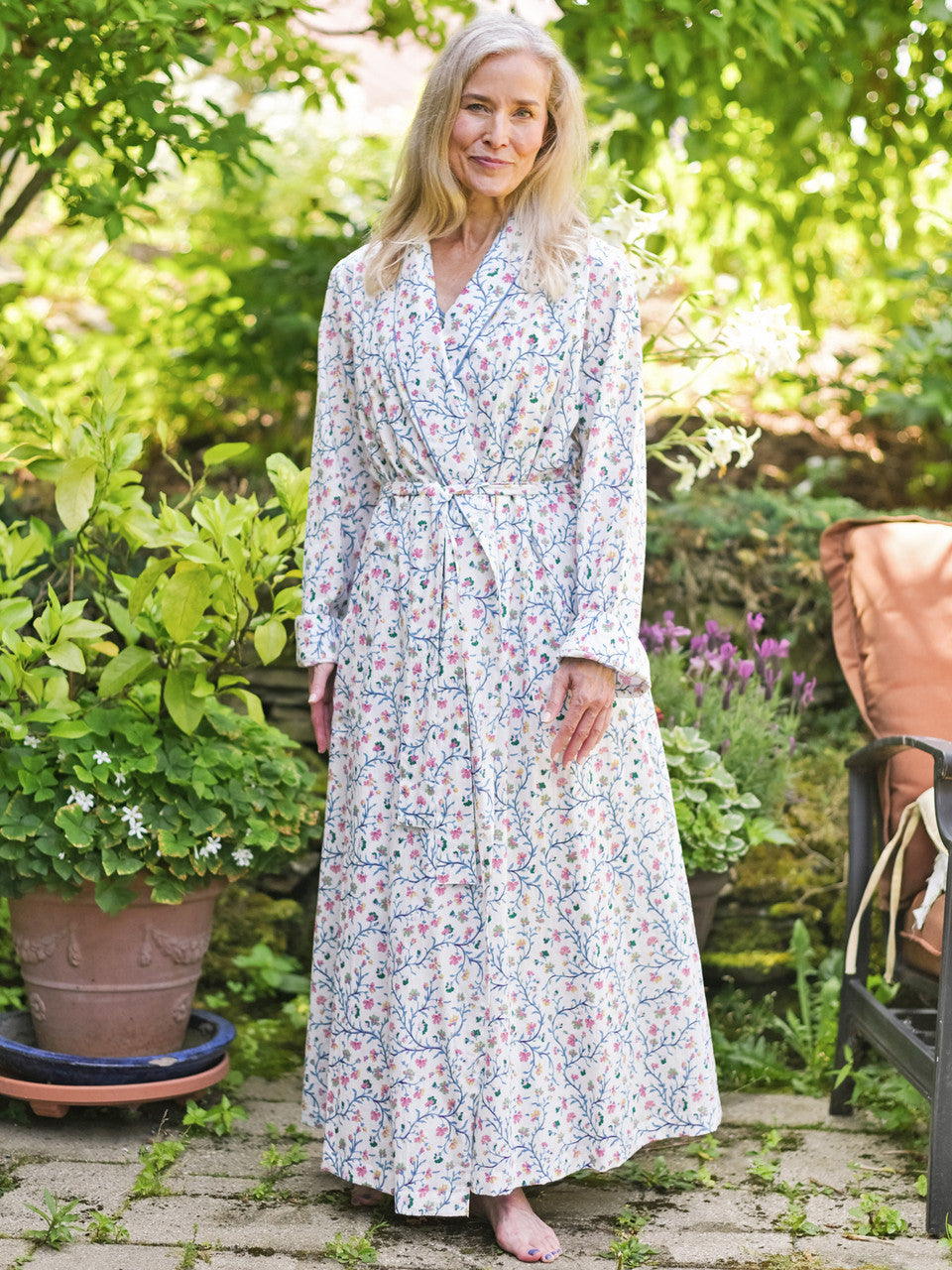 April Cornell Chelsea Cotton Dressing Gown – Victorian Embroidered White Robe with Pockets