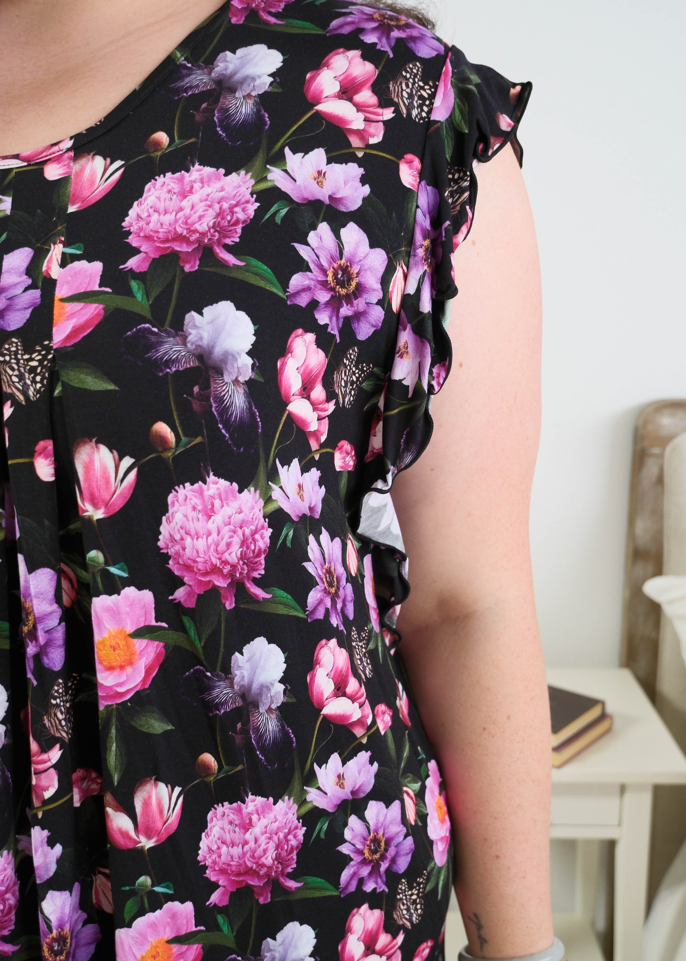 Georgia Rylan women's bamboo flutter sleeve nightgown dress in Dreamy Blooms black floral print - Cloud Nine Pajamas Close up of Flutter Sleeve