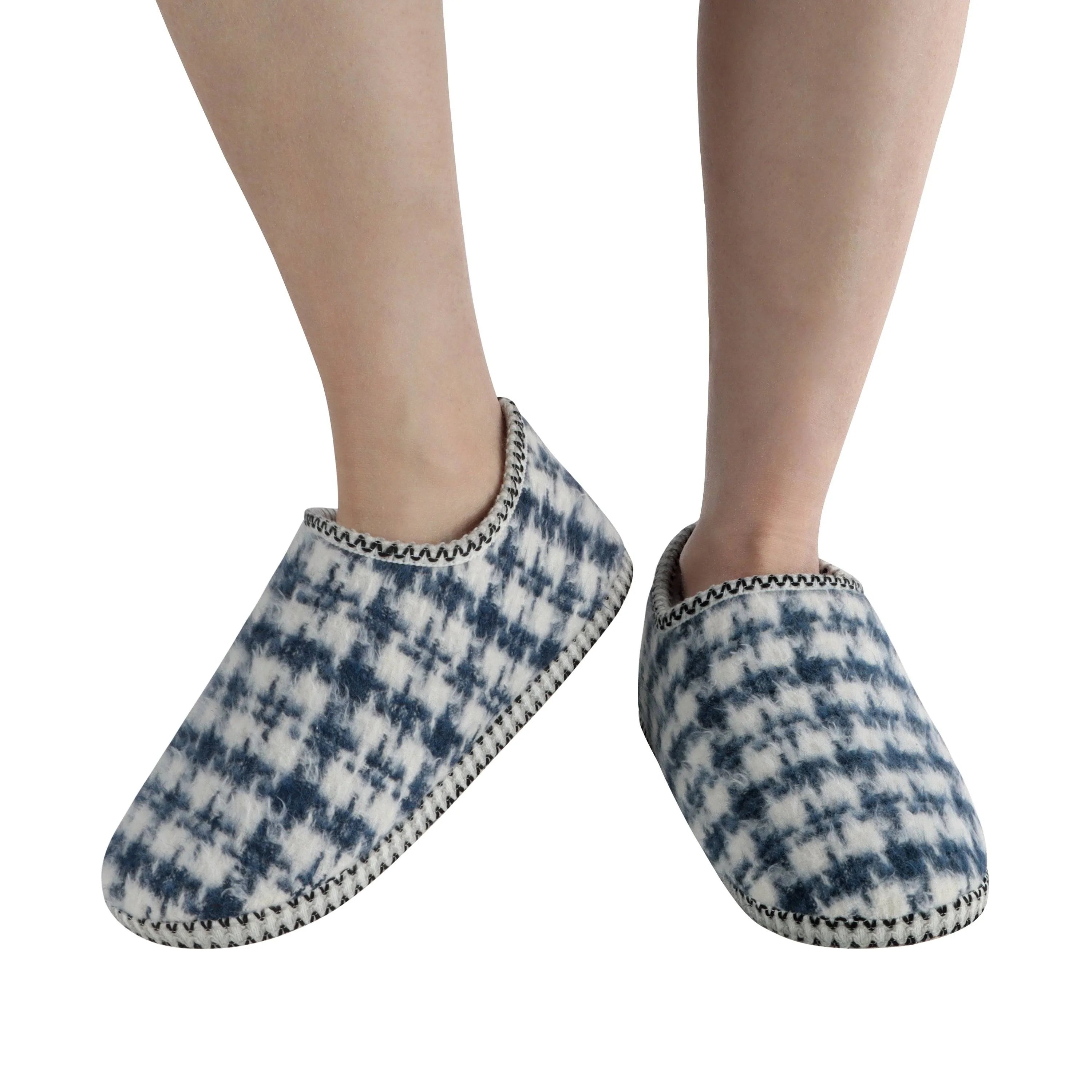 Womens Houndstooth Cabin Bootie Snoozies Blue