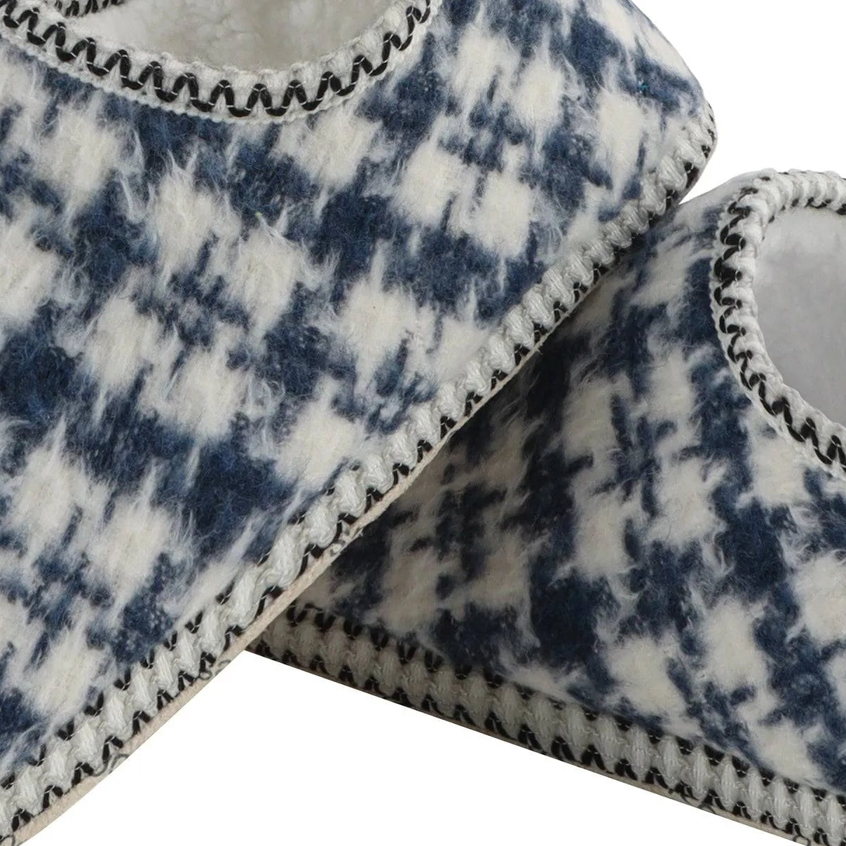 Womens Houndstooth Cabin Bootie Snoozies Grey