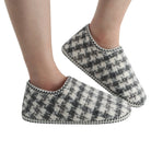 Womens Houndstooth Cabin Bootie Snoozies Grey