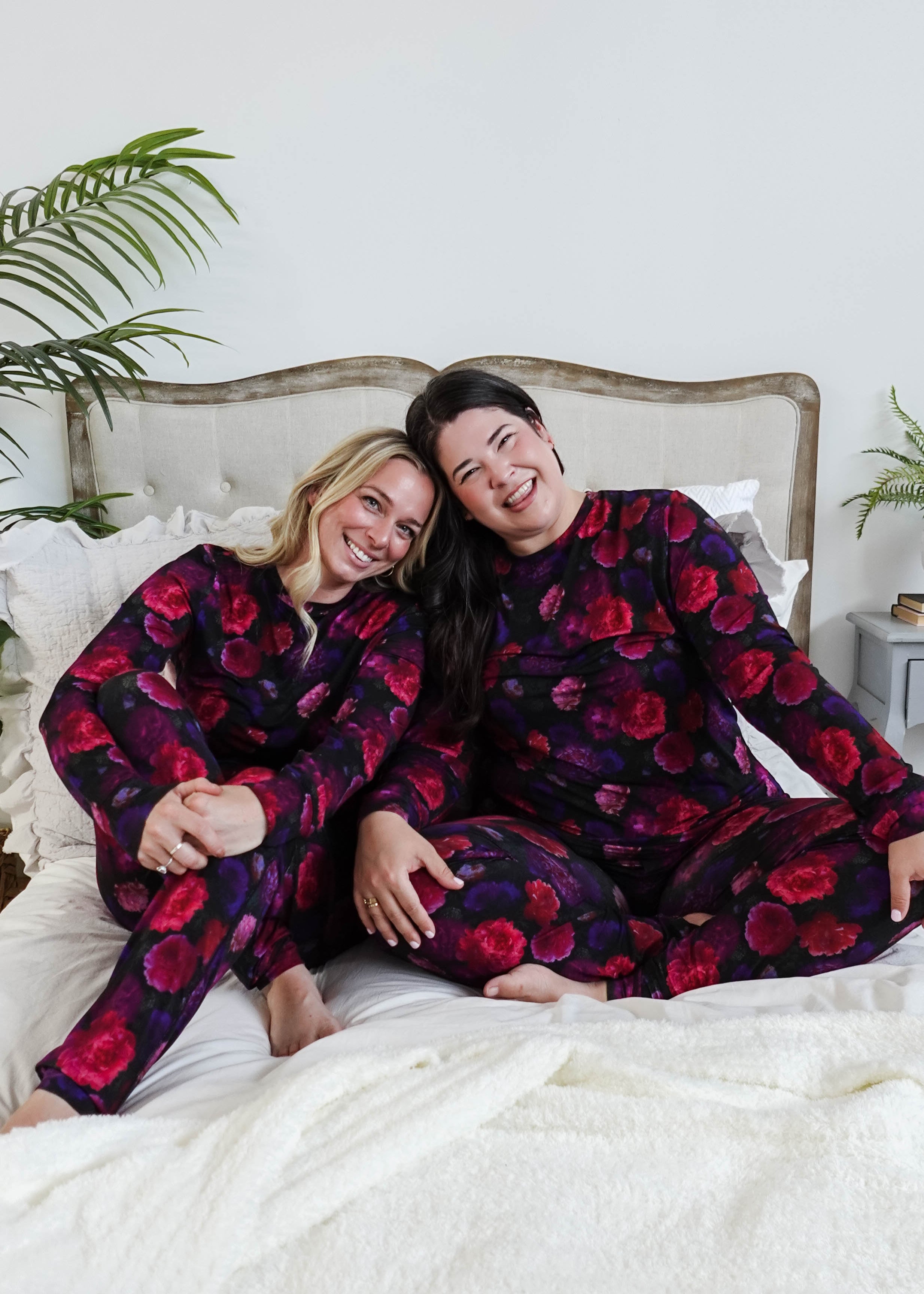 Women's Bamboo Loungewear Jogger Set Printed Floral GEORGIA RYLAN Winter Blossom Long Sleeve Jogger Bamboo PJ Set 