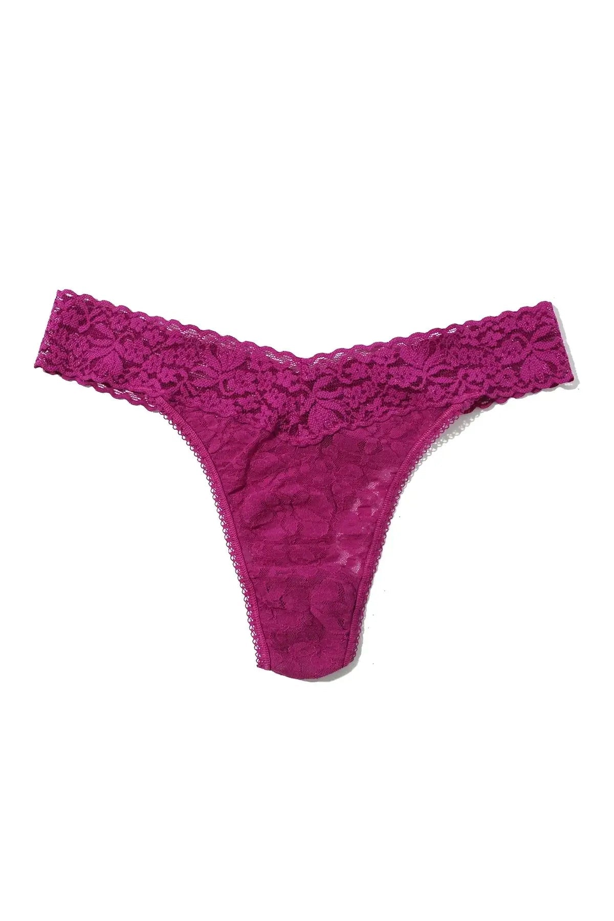 Hanky Panky Low Rise Thong – Signature Lace in vibrant fuchsia. Comfortable lace thong with modern cut, One Size Fits Most.