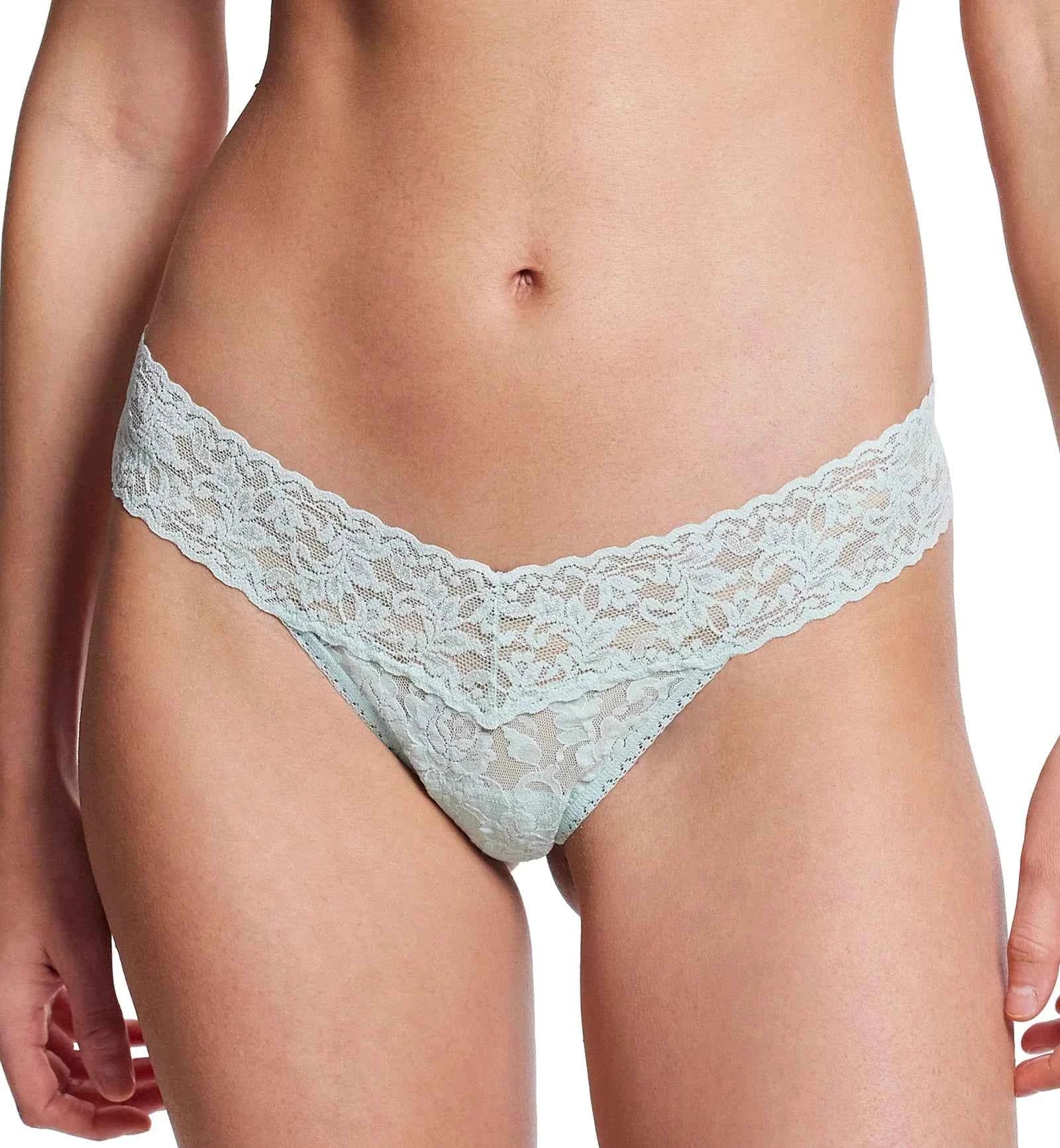 Hanky Panky Women's Signature Stretch Lace Low Rise Thong One Size Fits Most