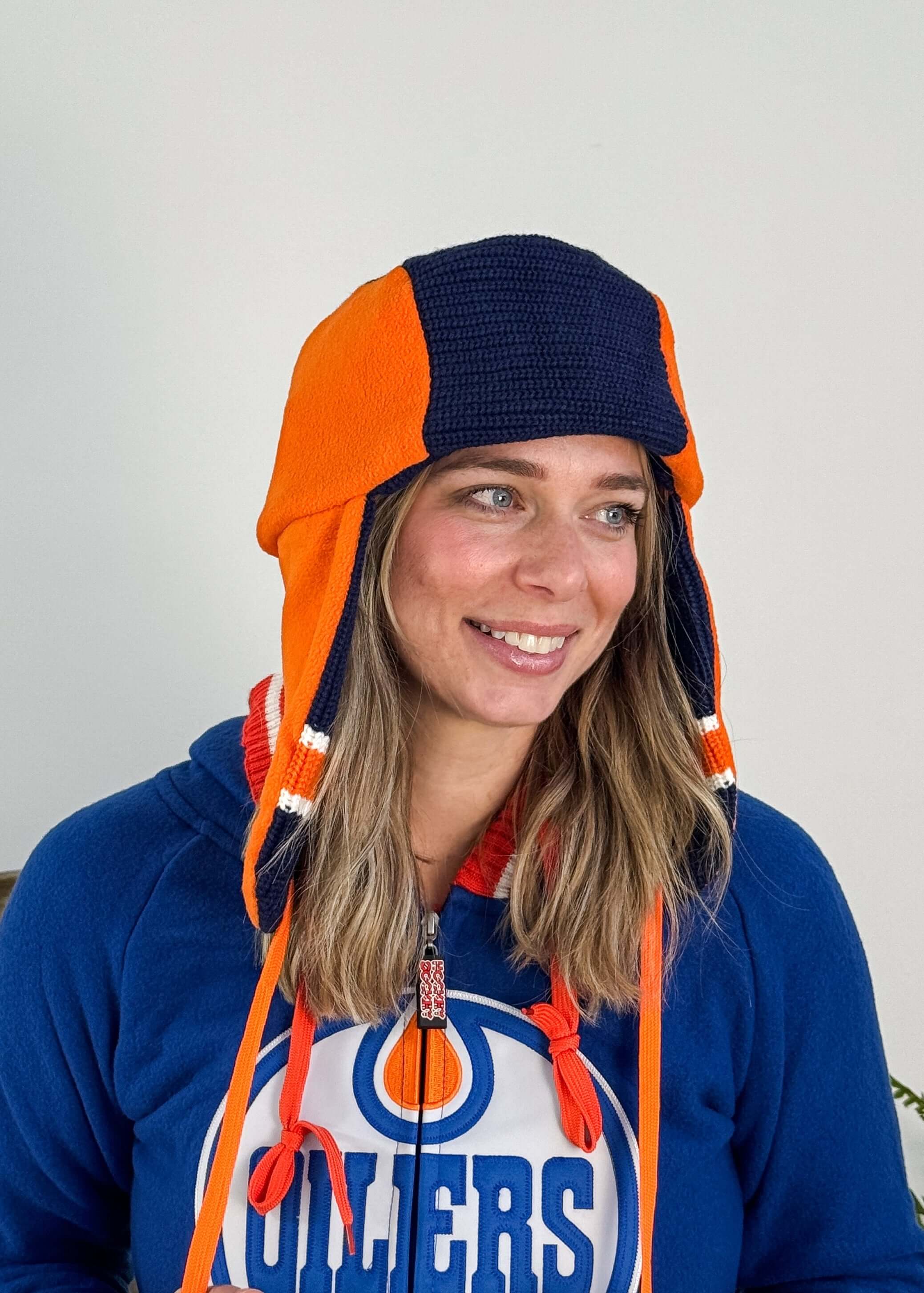 picture of fleece side Oilers NHL Reversible Unisex Trapper Hat Toque | Hockey Sockey