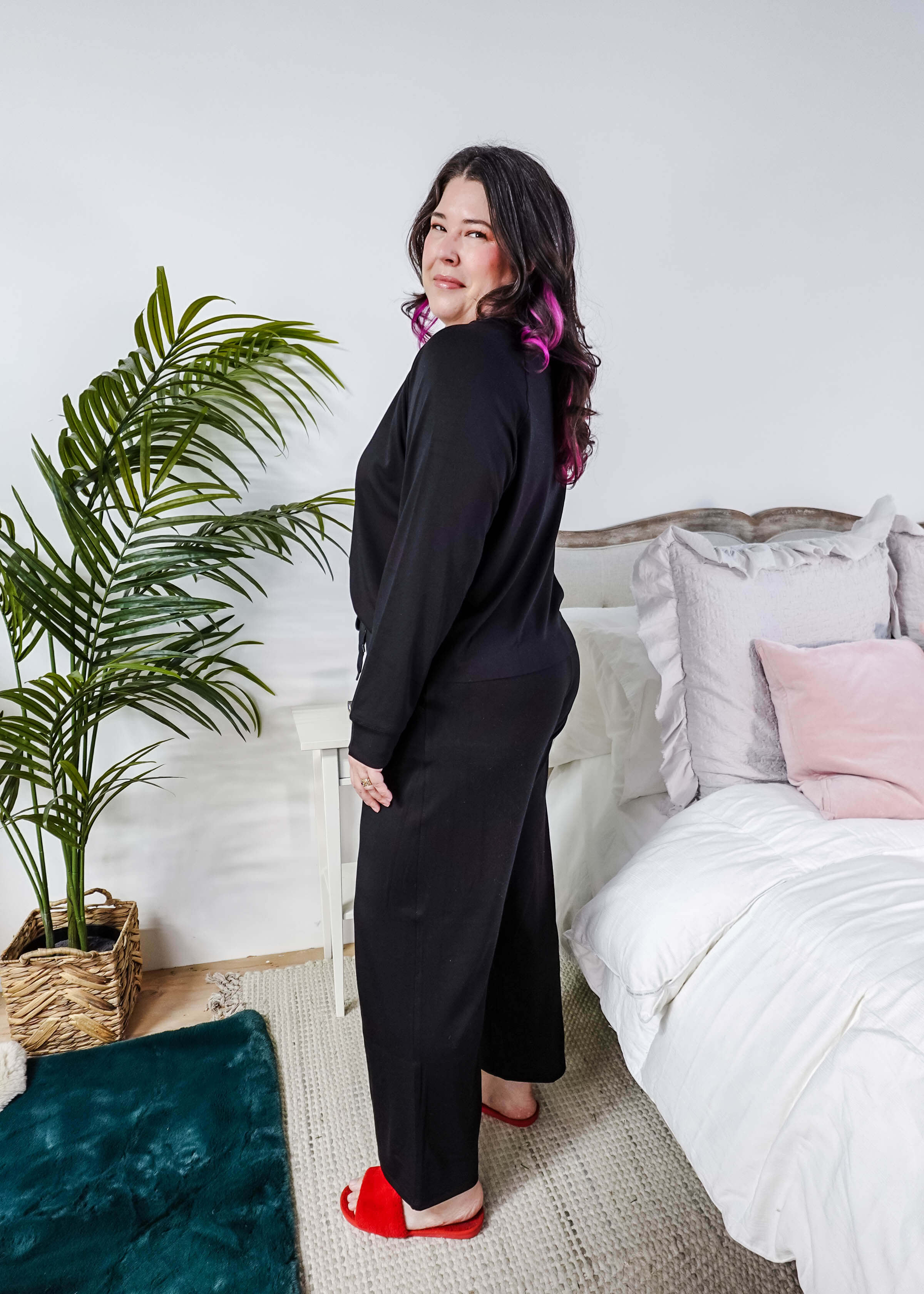 Black Long Sleeve Raw Edge Straight Pant Cloud Lounge Set MIRANDA NIC model showcasing comfort in a stylish setting.