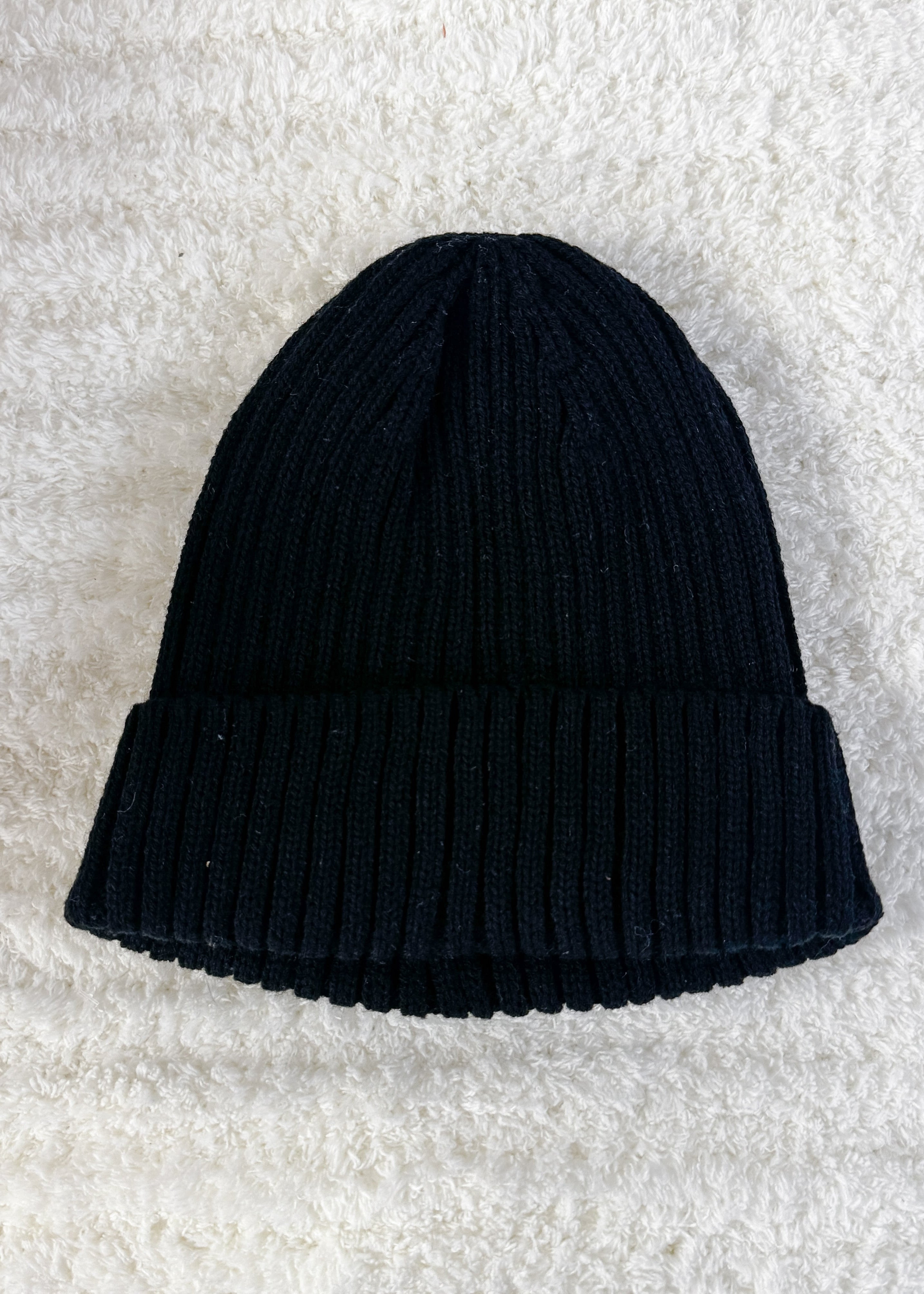 black unisex ribbed knit winter toque beanie hat by Gertex