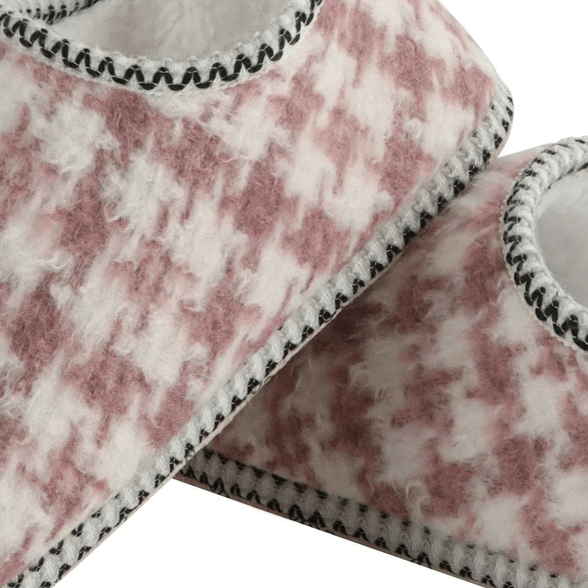 Snoozies Women's Houndstooth Cabin Bootie Pink