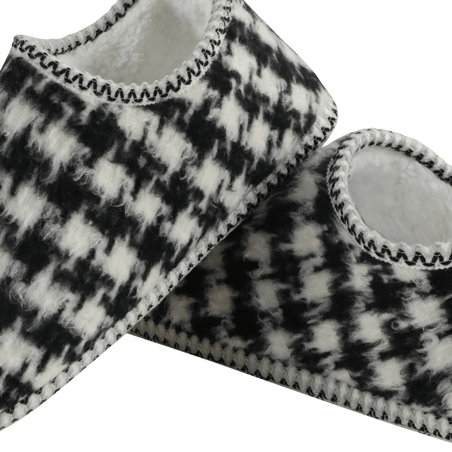 Snoozies Women's Houndstooth Cabin Bootie Black
