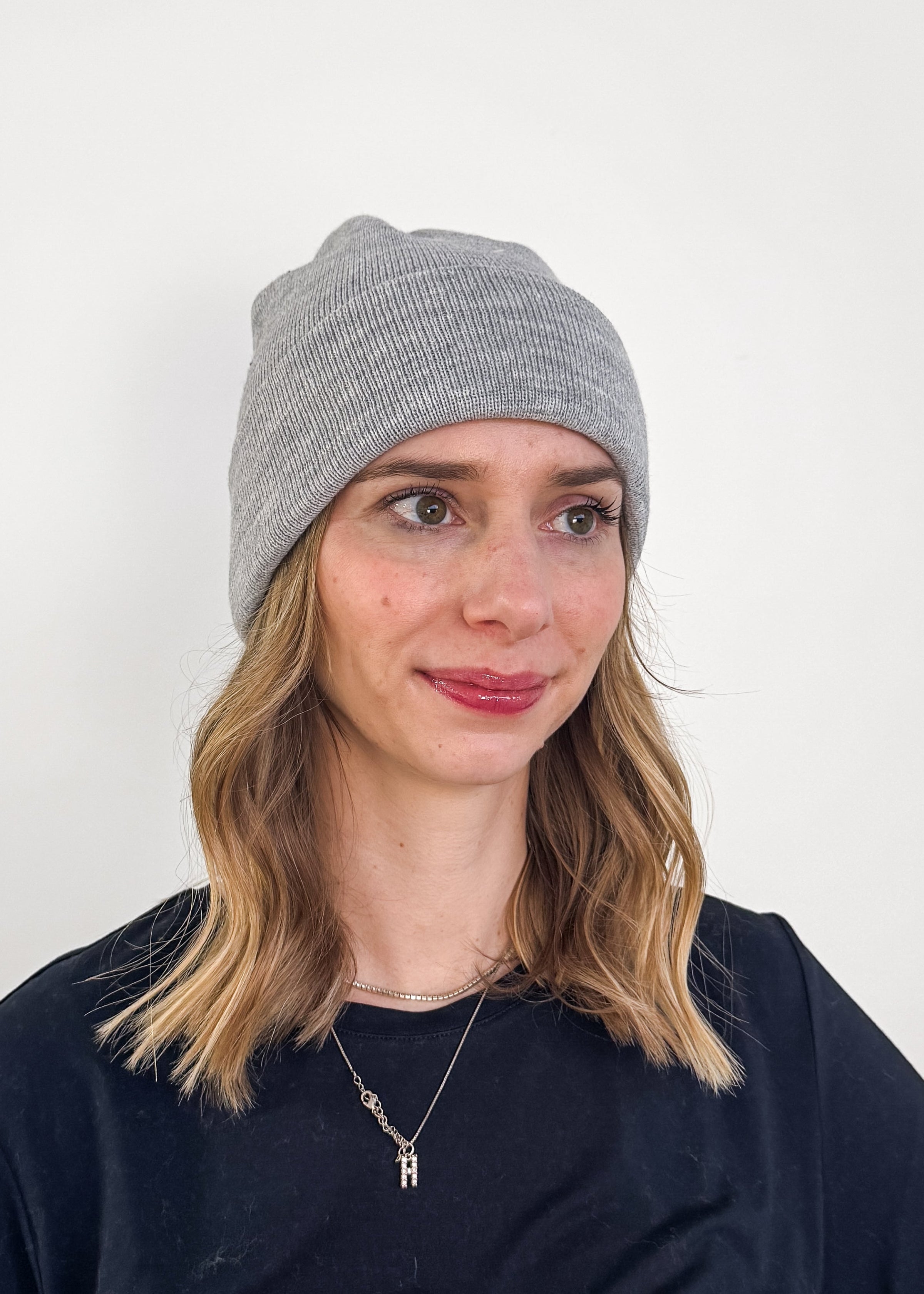 grey unisex knit sold beanie toque for winter by Gertex