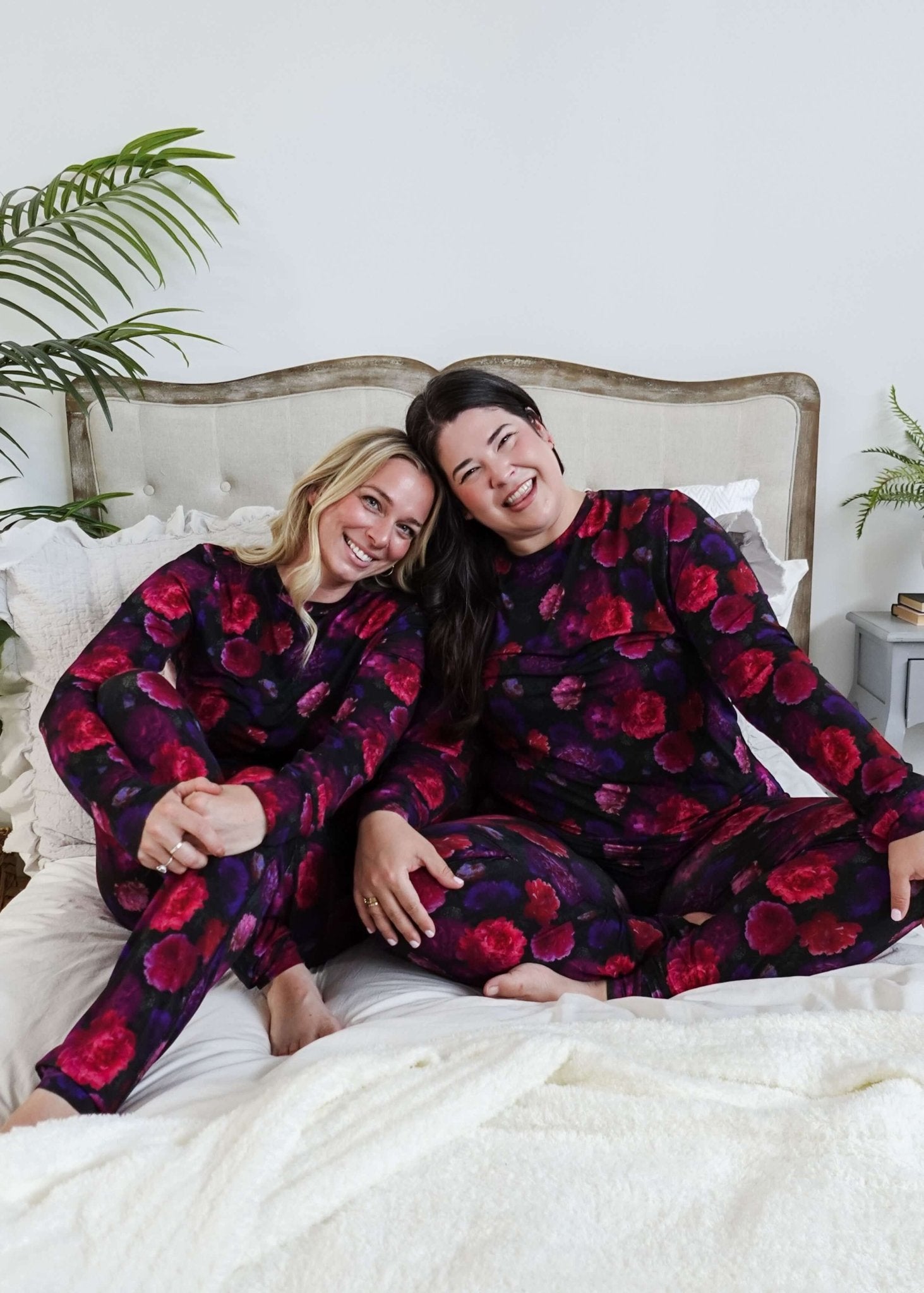 Women's Bamboo Loungewear Jogger Set Printed Floral GEORGIA RYLAN Winter Blossom Long Sleeve Jogger Bamboo PJ Set 