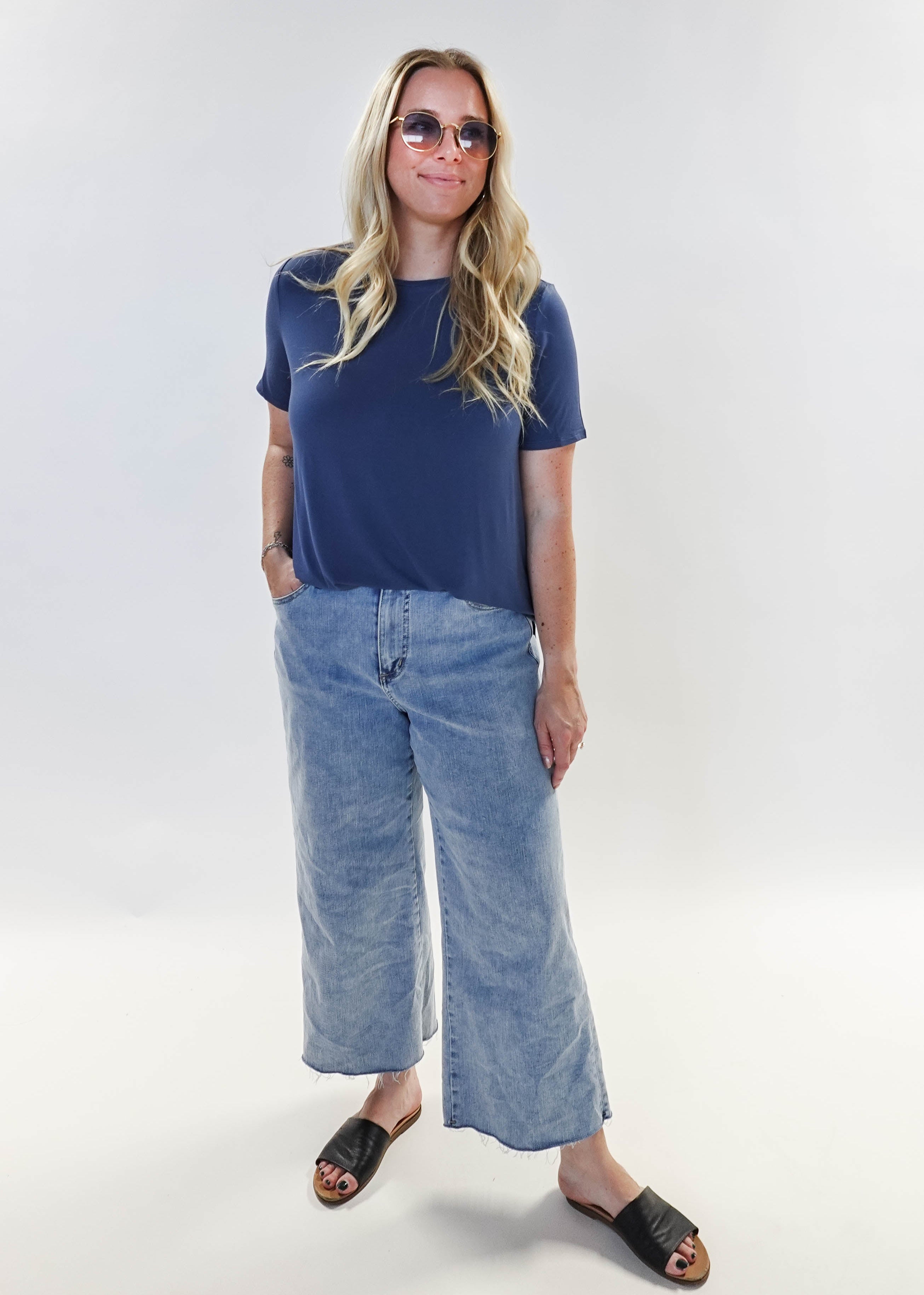 WOMEN'S denim blue essential bamboo tee GEORGIA RYLAN